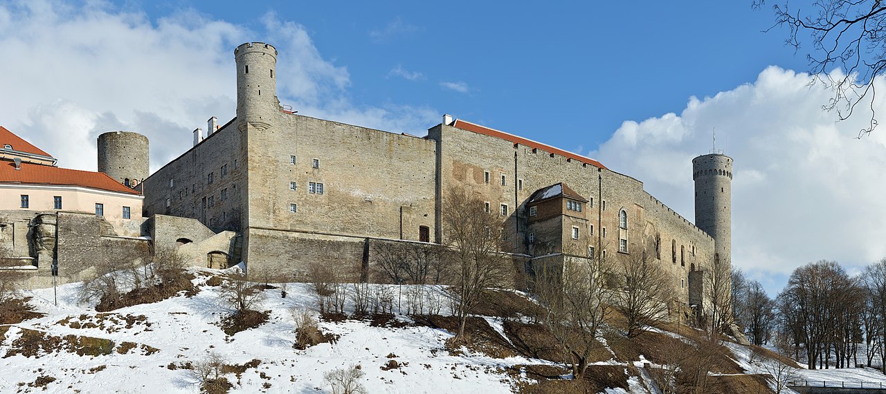 Замок Тоомпеа