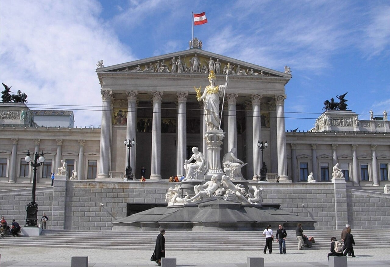 Здание парламента